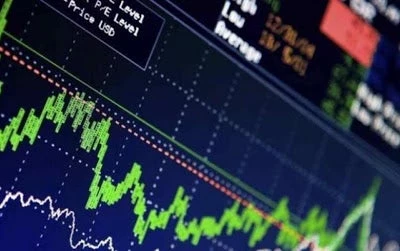 Δεν υπάρχει λαϊκή εξουσία – Την εξουσία ασκούν οι «αγορές»